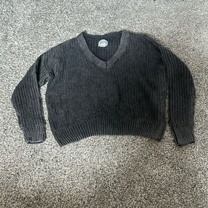 Pink v neck knit sweater